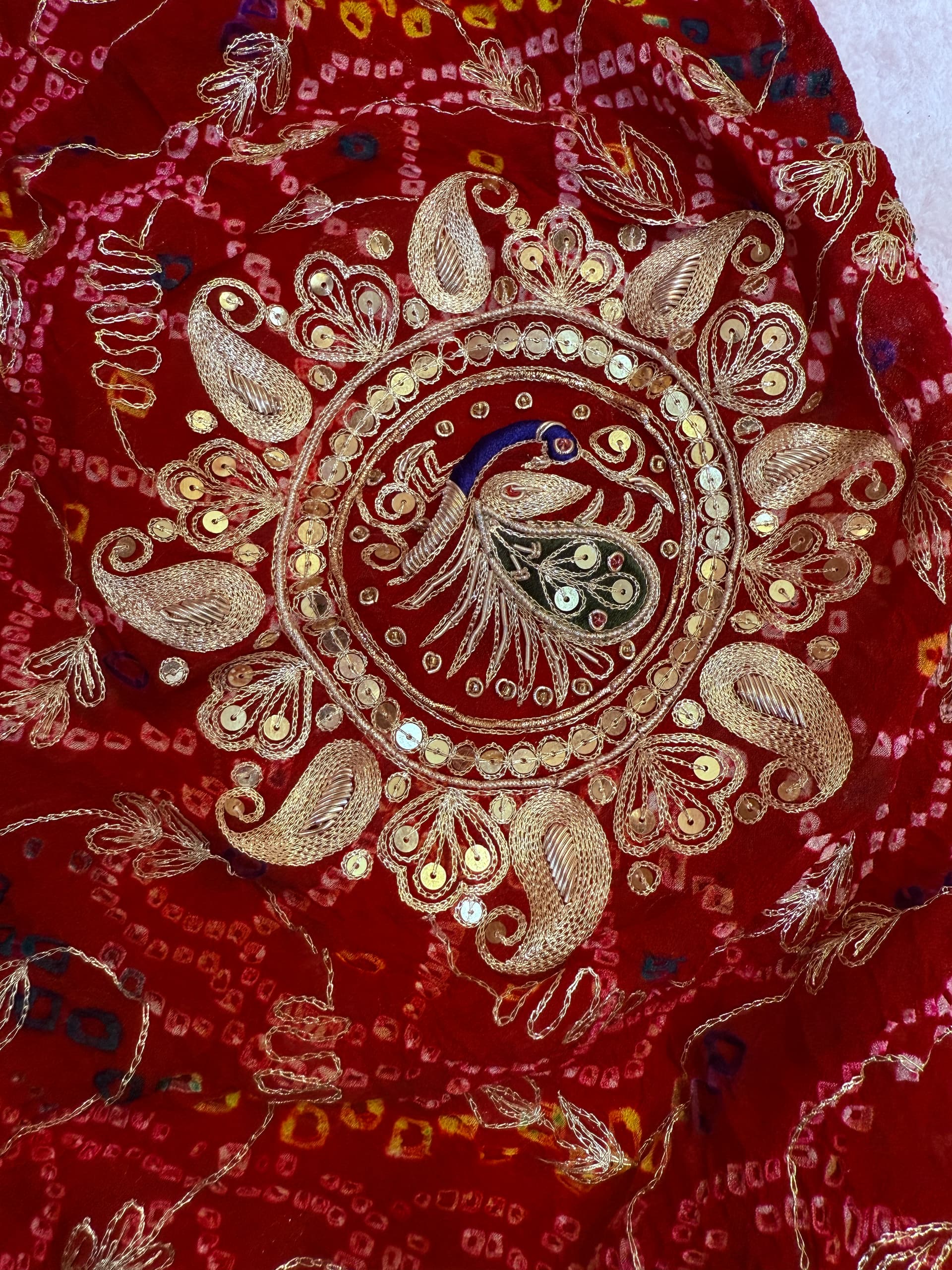 Jaal Peela Chunri With laddugopal