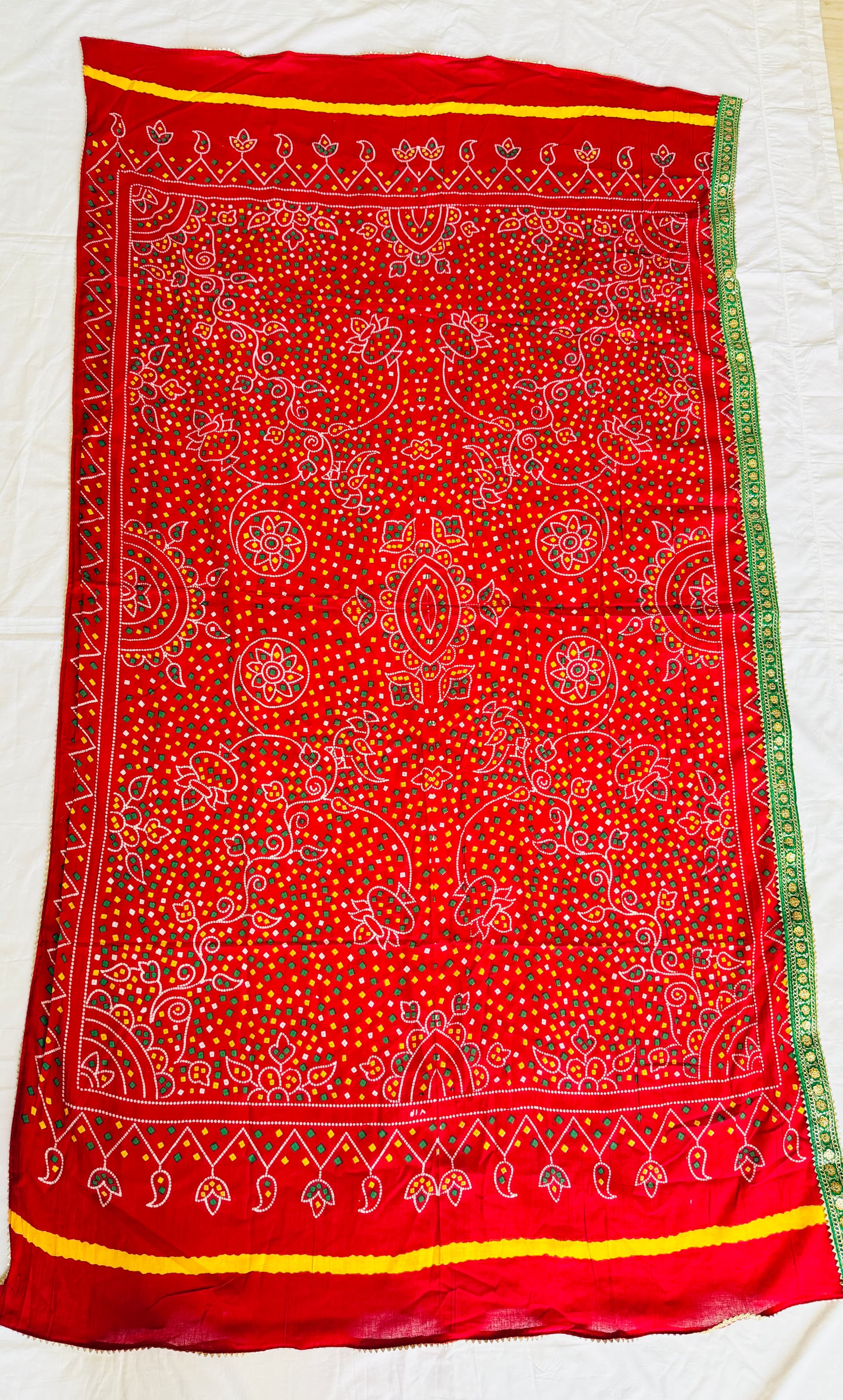 Cotton Dupatta with Green Lace