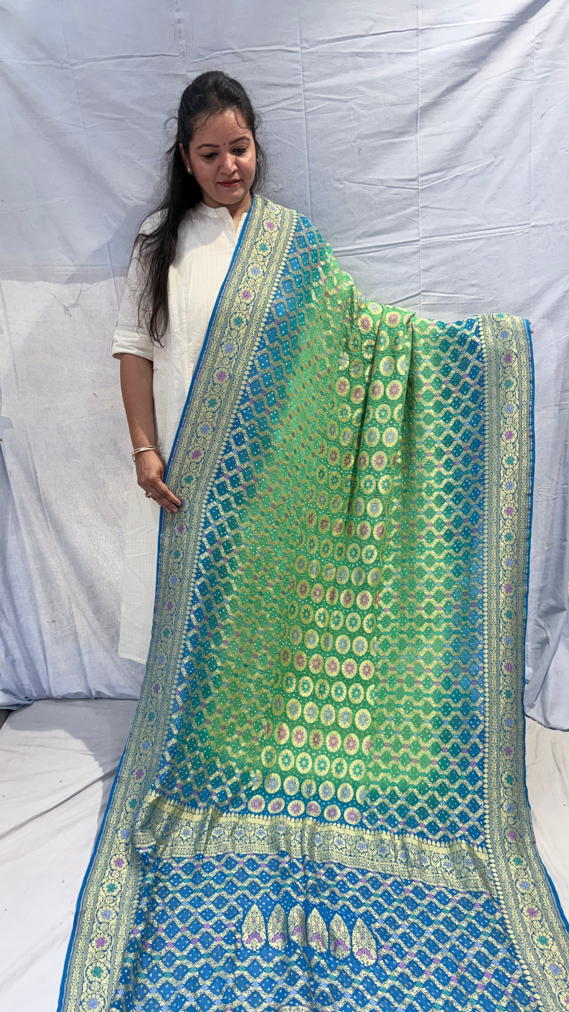 Pure Kadhi georgette saree with Bandhej
