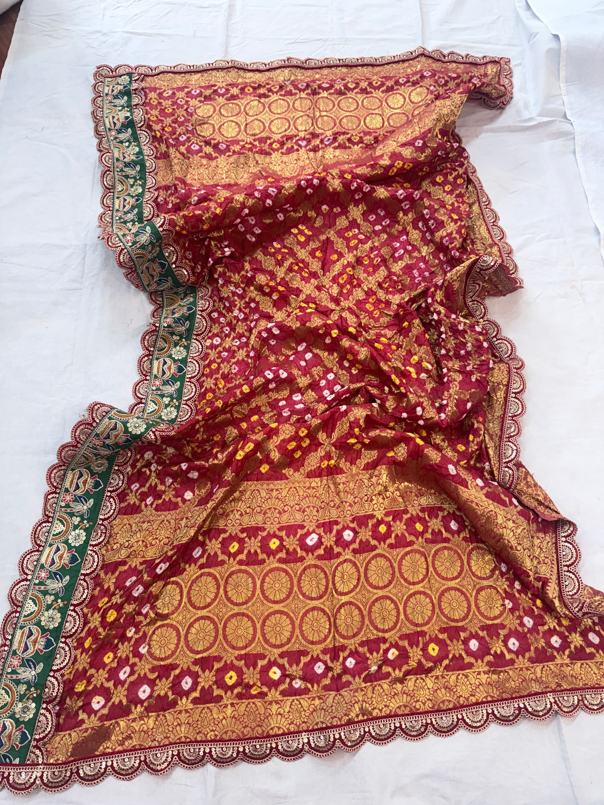 Banarasi Dupatta with Sada Kalash Lace