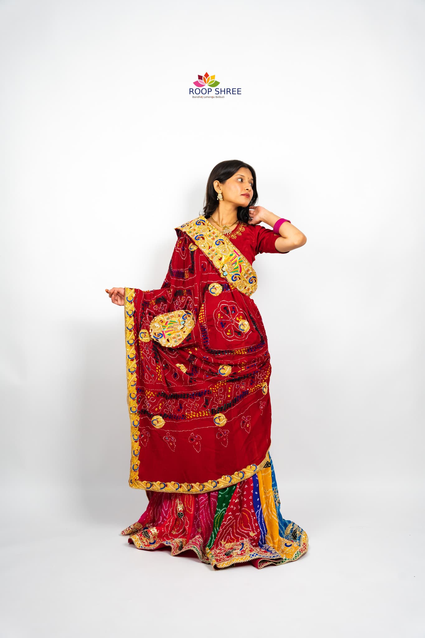 Do Paat Mandawa Bandhej Chunri