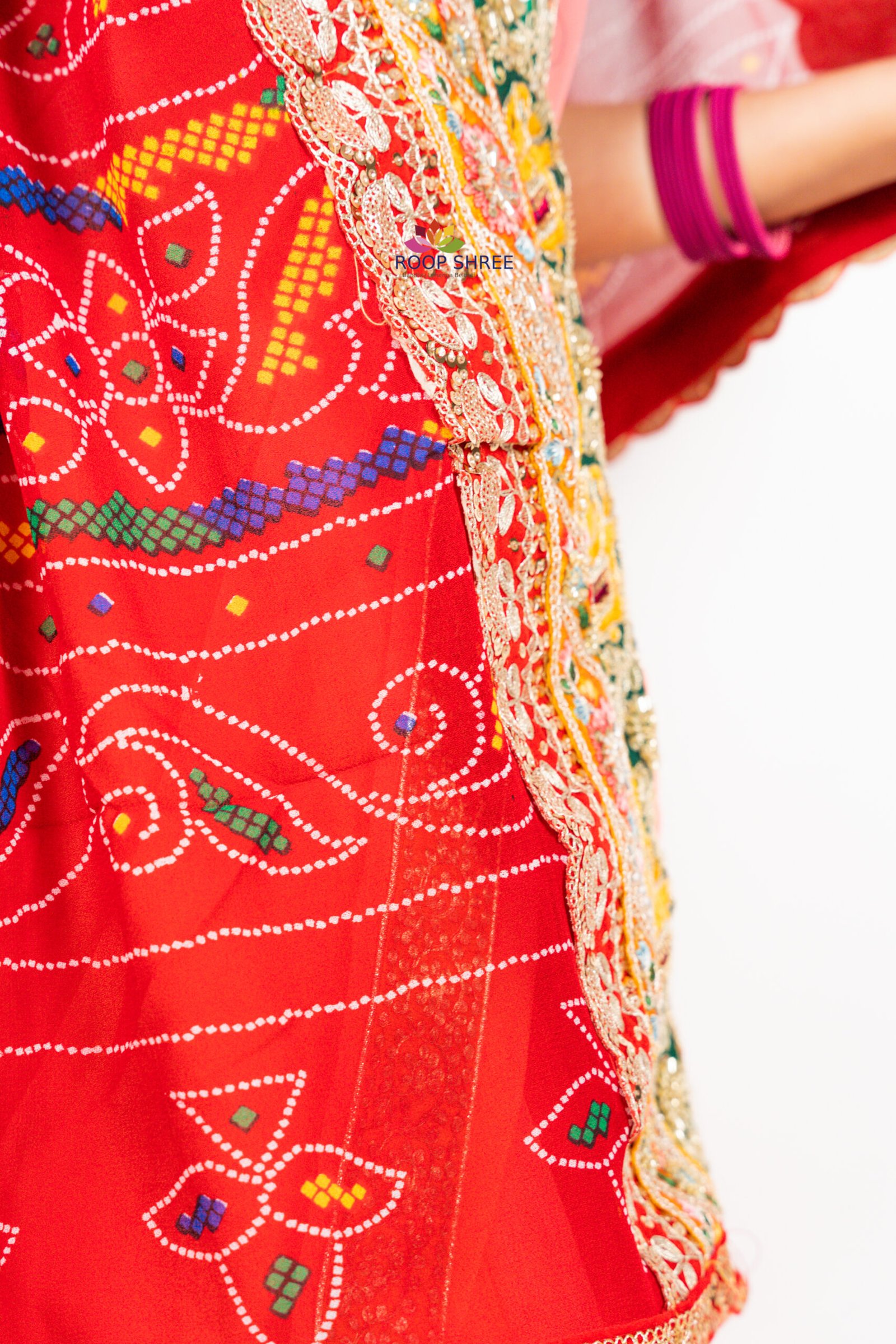 Georgette Chunri Print Dupata With Yellow Lace - Image 2