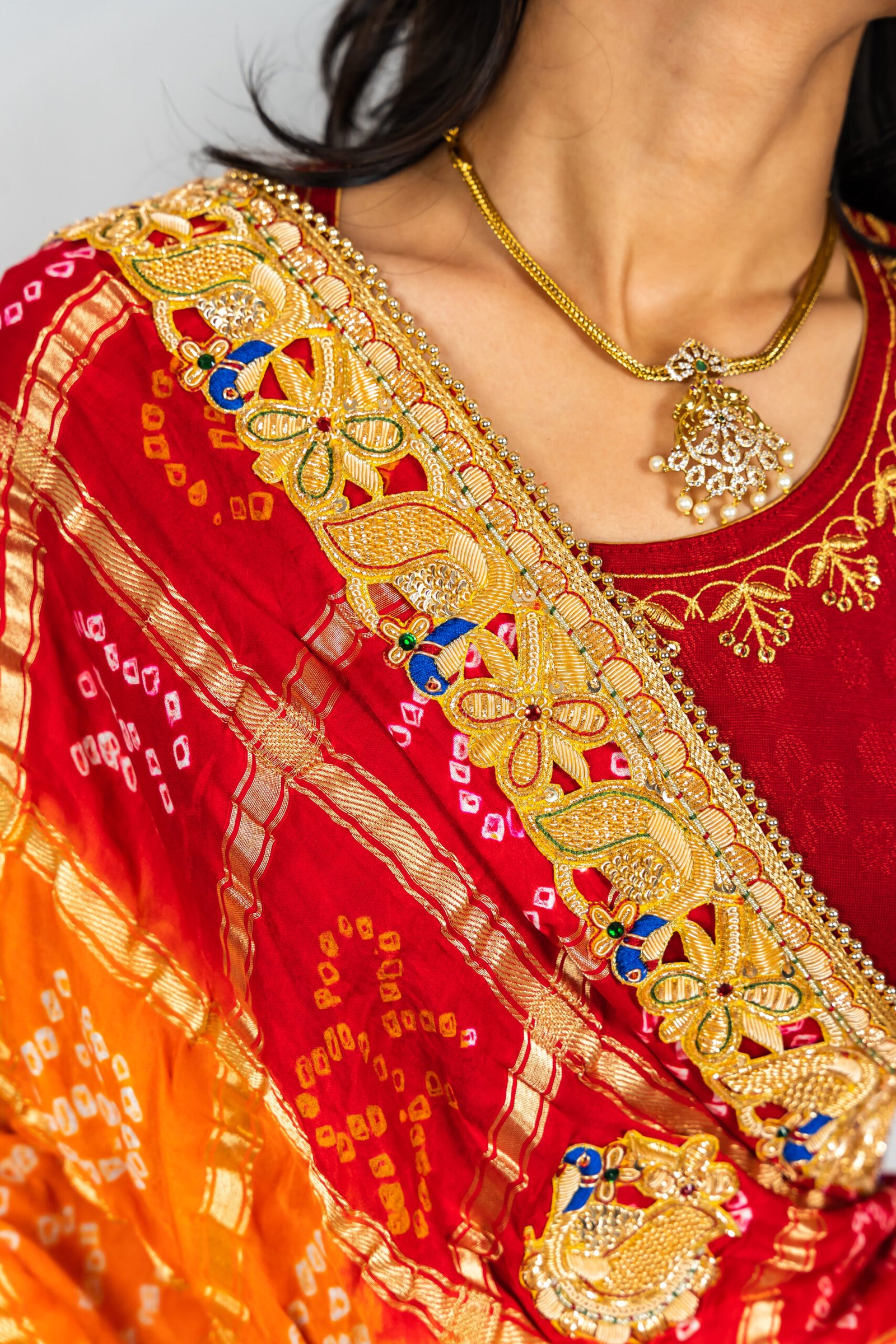 Gajji Silk Peacock Design Peela - Image 4